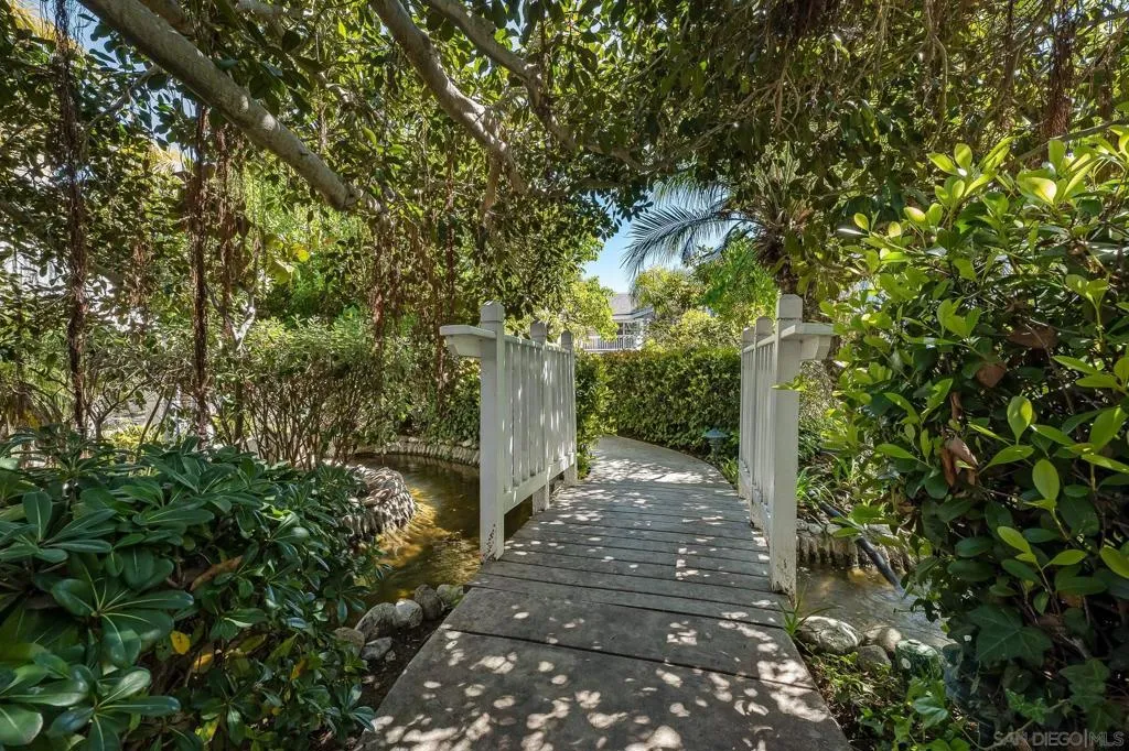 8585 Via Mallorca 1, La Jolla, California 92037 home-pic-41