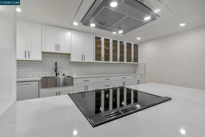1305 Boulevard Way 314, Walnut Creek, California 94595