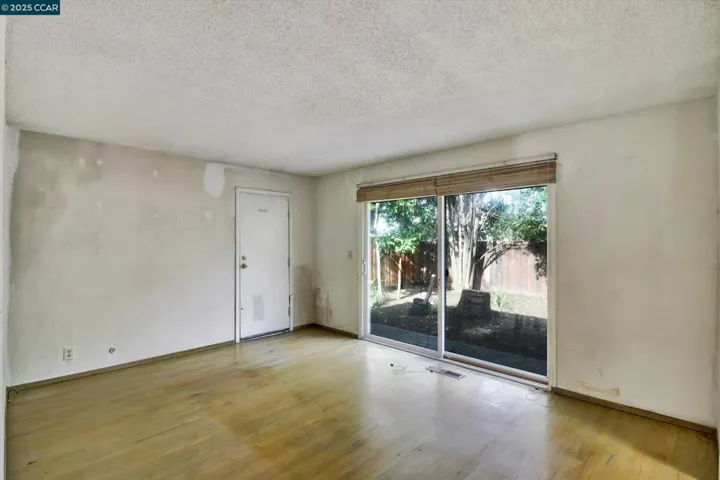 1733 Elmhurst Ln, Concord, California 94521