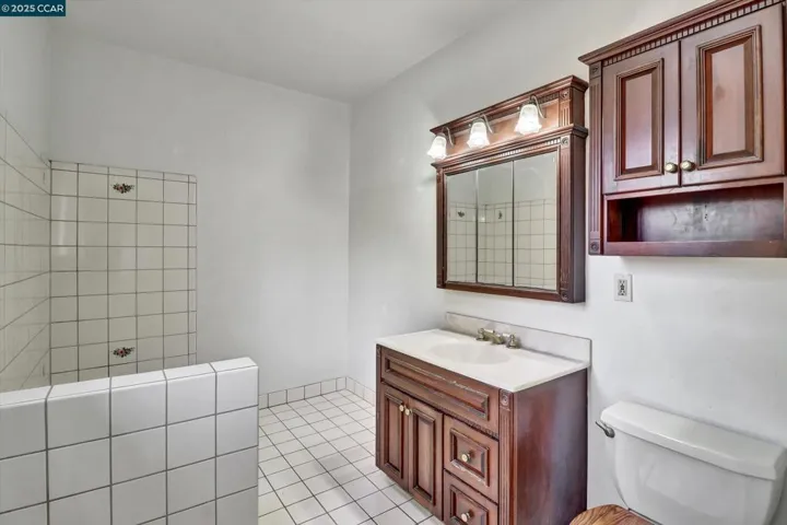 1733 Elmhurst Ln, Concord, California 94521