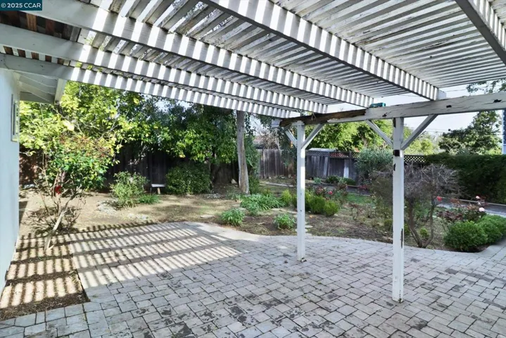 1733 Elmhurst Ln, Concord, California 94521