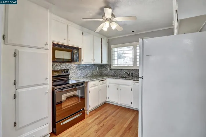 1733 Elmhurst Ln, Concord, California 94521