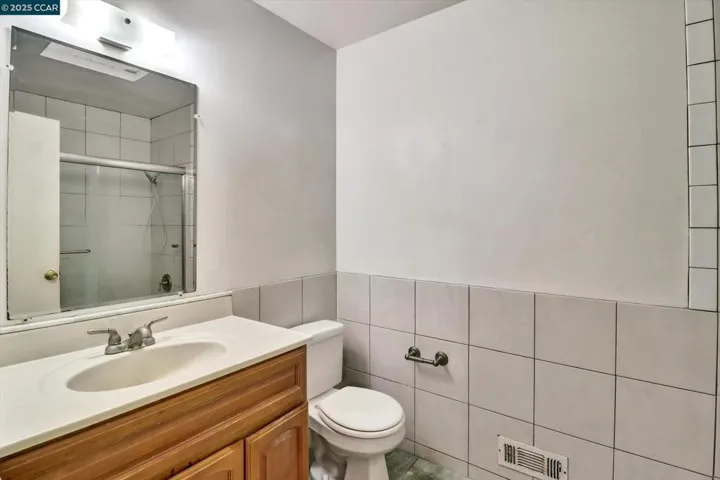 1733 Elmhurst Ln, Concord, California 94521