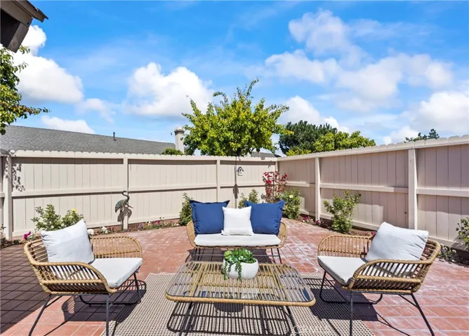 22961 Caminito Olivia 50, Laguna Hills, California 92653