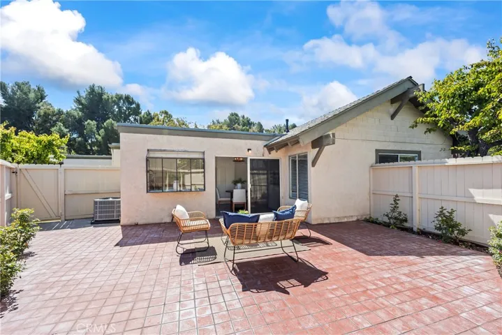 22961 Caminito Olivia 50, Laguna Hills, California 92653