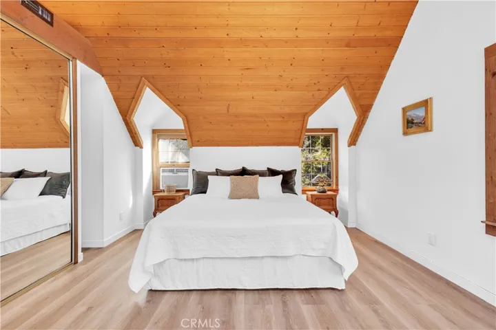 Primary suite