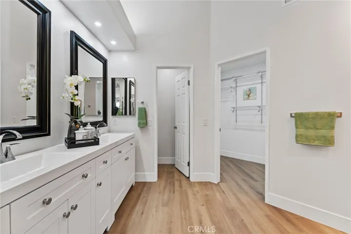 1079 S Daybreak Court, Anaheim Hills, California 92808