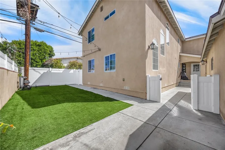 5503 Dowling Avenue, Pico Rivera, California 90660