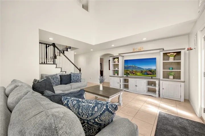 5503 Dowling Avenue, Pico Rivera, California 90660