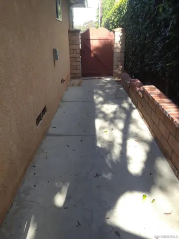 510 Tarento Drive, San Diego, California 92106
