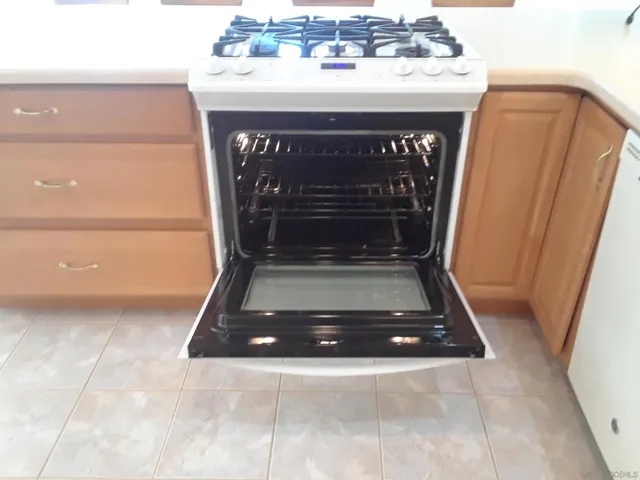 510 Tarento Drive, San Diego, California 92106