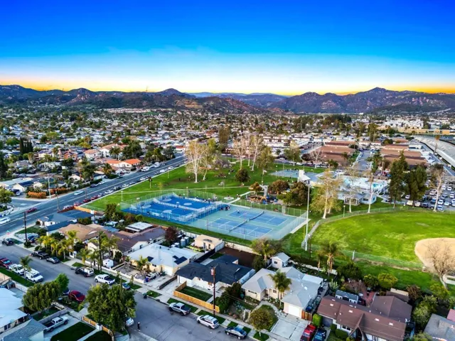 524 El Rancho Ln, Escondido, California 92027