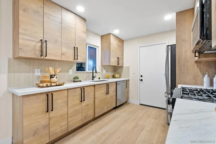 524 El Rancho Ln, Escondido, California 92027