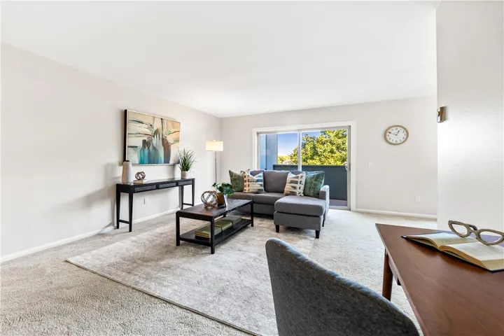 8566 Van Ness Court 24e, Huntington Beach, California 92646