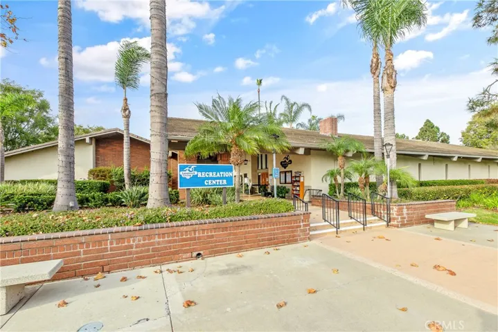 8566 Van Ness Court 24e, Huntington Beach, California 92646