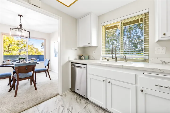 8566 Van Ness Court 24e, Huntington Beach, California 92646