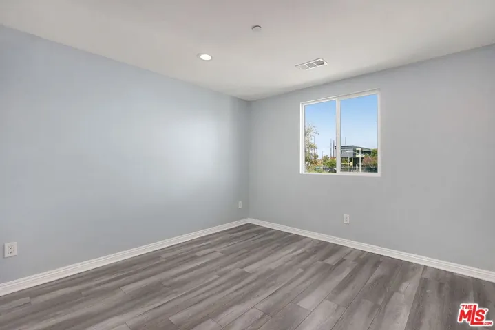 322 E 55th Street, Los Angeles, California 90011