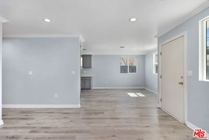 322 E 55th Street, Los Angeles, California 90011