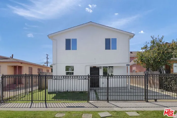 322 E 55th Street, Los Angeles, California 90011