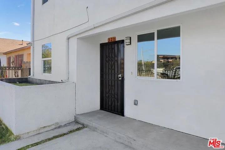 322 E 55th Street, Los Angeles, California 90011