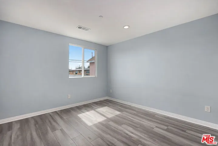 322 E 55th Street, Los Angeles, California 90011
