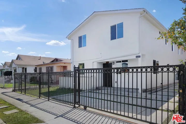 322 E 55th Street, Los Angeles, California 90011