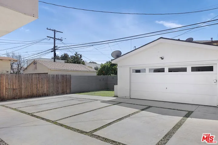 322 E 55th Street, Los Angeles, California 90011