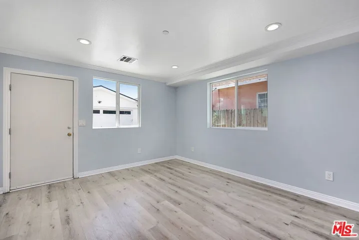 322 E 55th Street, Los Angeles, California 90011