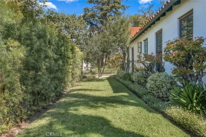 2080 Kerwood Ave, Los Angeles, California 90025