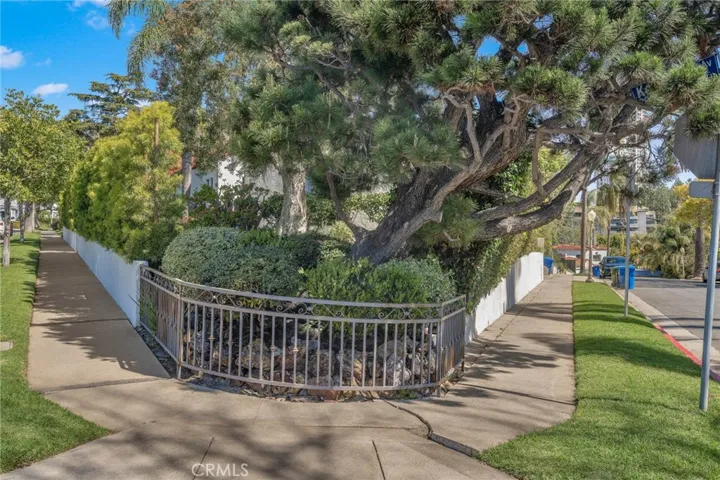 2080 Kerwood Ave, Los Angeles, California 90025
