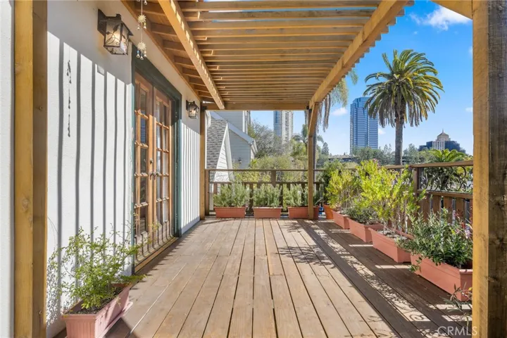2080 Kerwood Ave, Los Angeles, California 90025