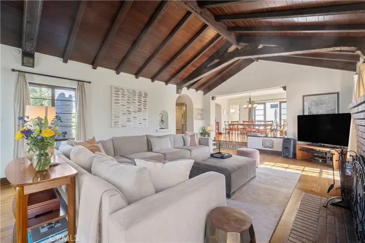 2080 Kerwood Ave, Los Angeles, California 90025