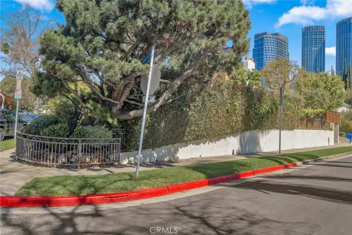 2080 Kerwood Ave, Los Angeles, California 90025