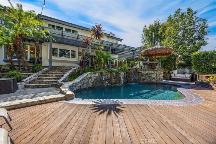 6695 E Canyon Hills Road, Anaheim, California 92807