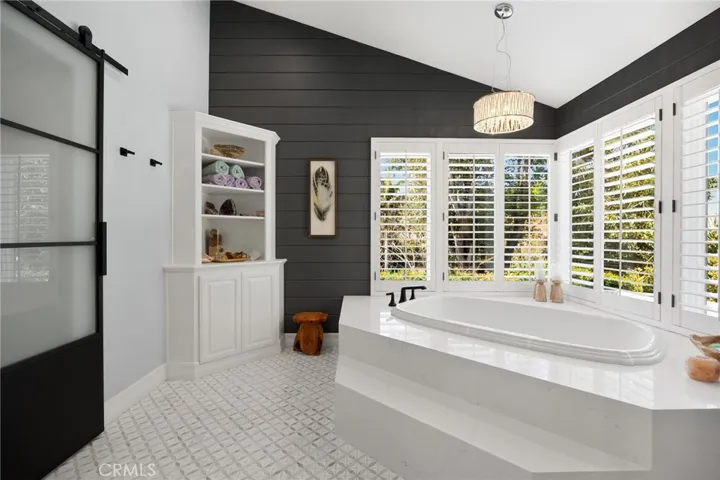 6695 E Canyon Hills Road, Anaheim, California 92807
