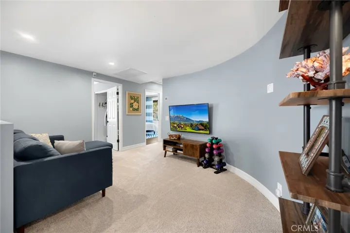 6695 E Canyon Hills Road, Anaheim, California 92807