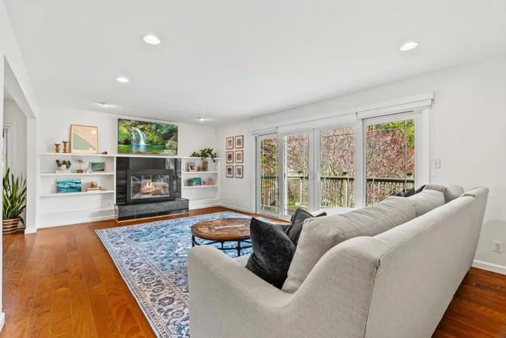 112 Hilltop Way, Scotts Valley, California 95066