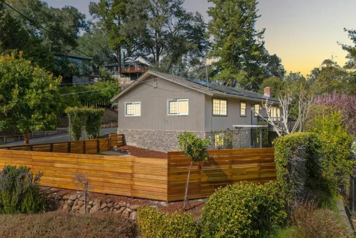 112 Hilltop Way, Scotts Valley, California 95066
