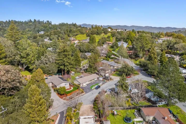 112 Hilltop Way, Scotts Valley, California 95066