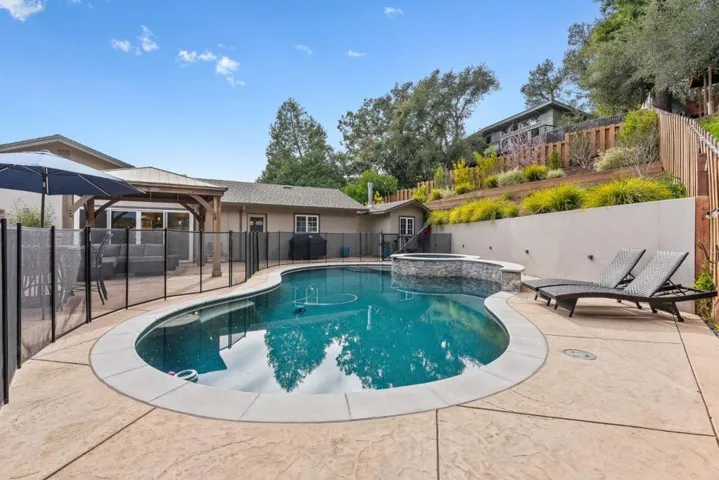 112 Hilltop Way, Scotts Valley, California 95066