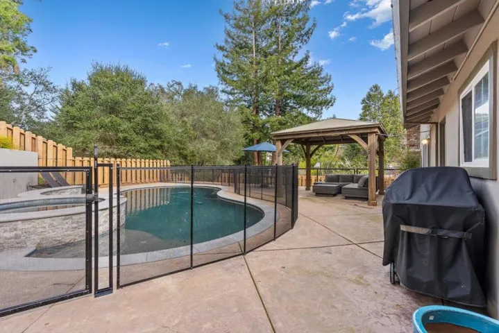 112 Hilltop Way, Scotts Valley, California 95066