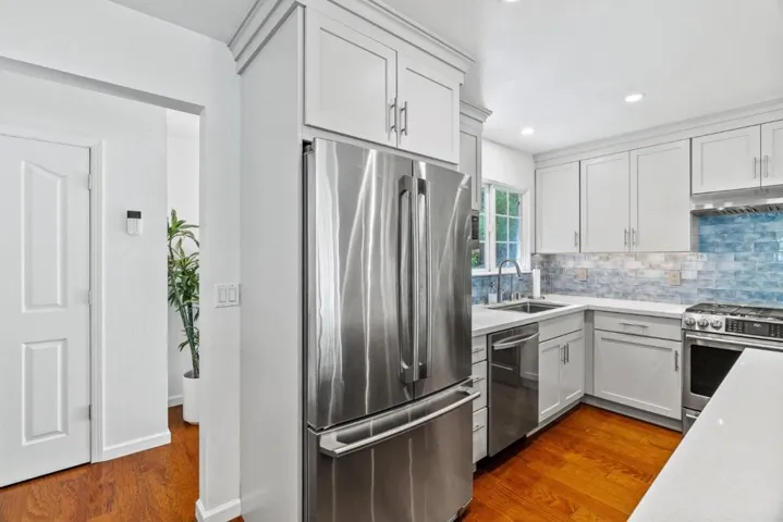 112 Hilltop Way, Scotts Valley, California 95066