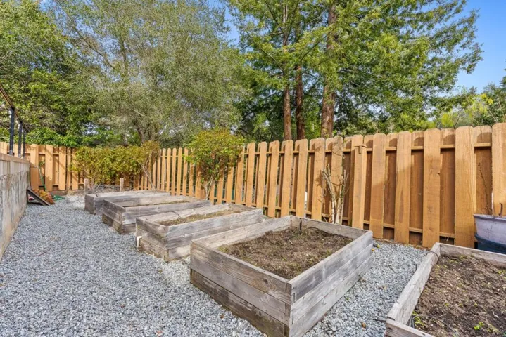 112 Hilltop Way, Scotts Valley, California 95066