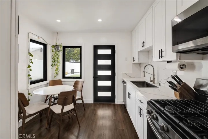 6037 Candlewood Street, Lakewood, California 90713