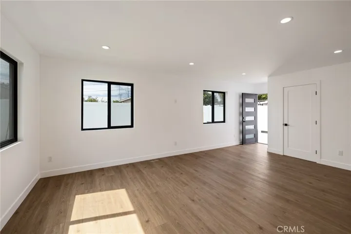 6037 Candlewood Street, Lakewood, California 90713