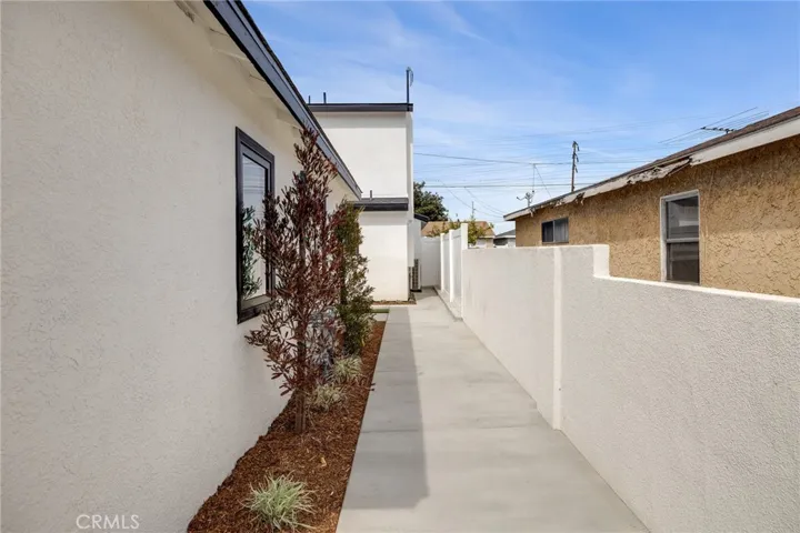 6037 Candlewood Street, Lakewood, California 90713