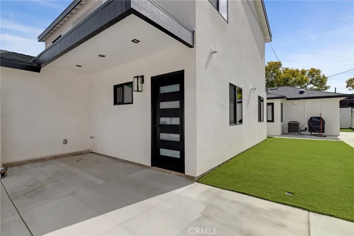 6037 Candlewood Street, Lakewood, California 90713