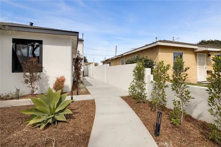 6037 Candlewood Street, Lakewood, California 90713