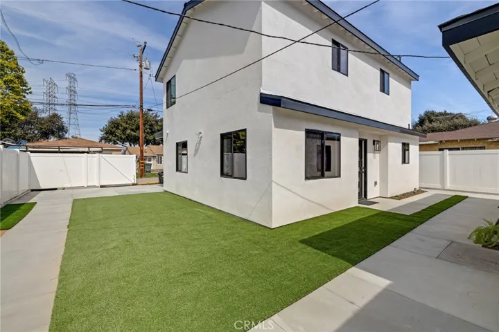 6037 Candlewood Street, Lakewood, California 90713