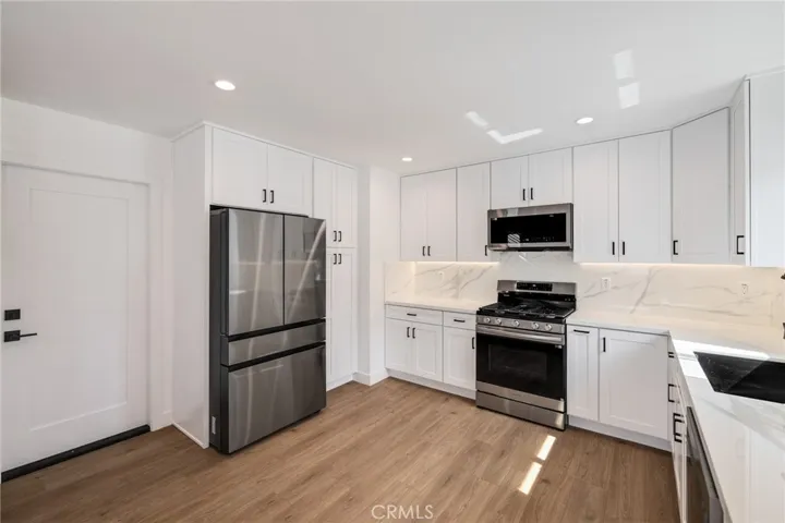6037 Candlewood Street, Lakewood, California 90713